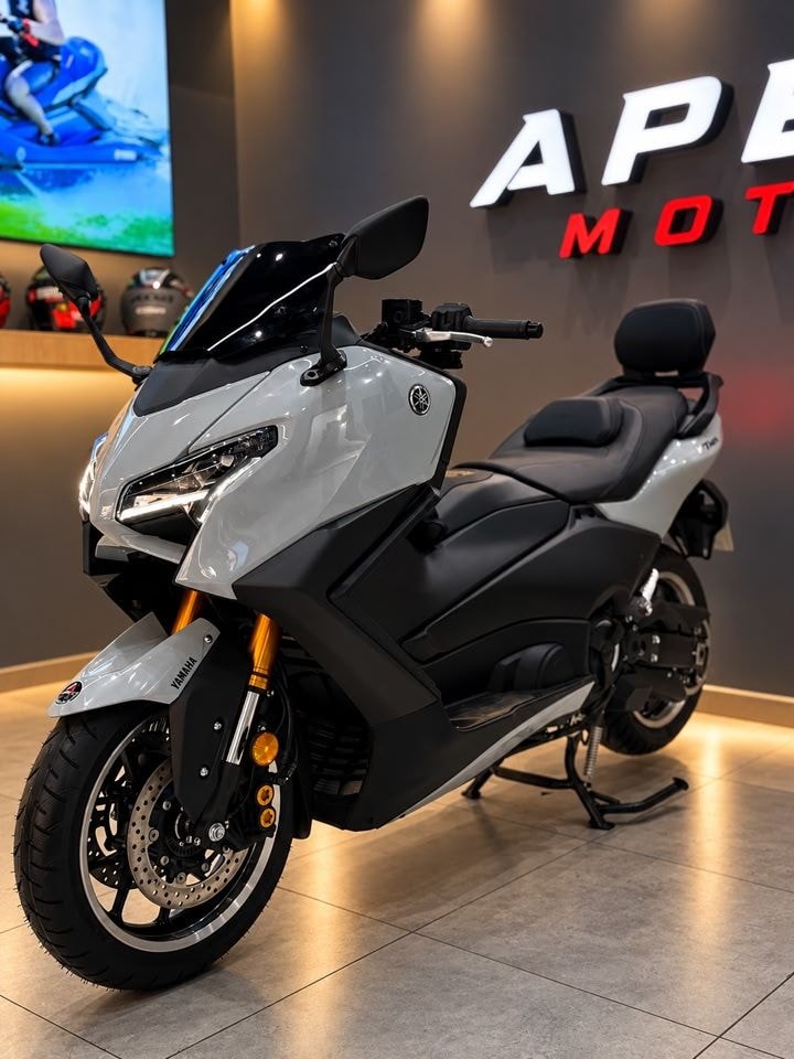 Yamaha T-Max 563 2025 — photo 1, showroom APEX MOTO